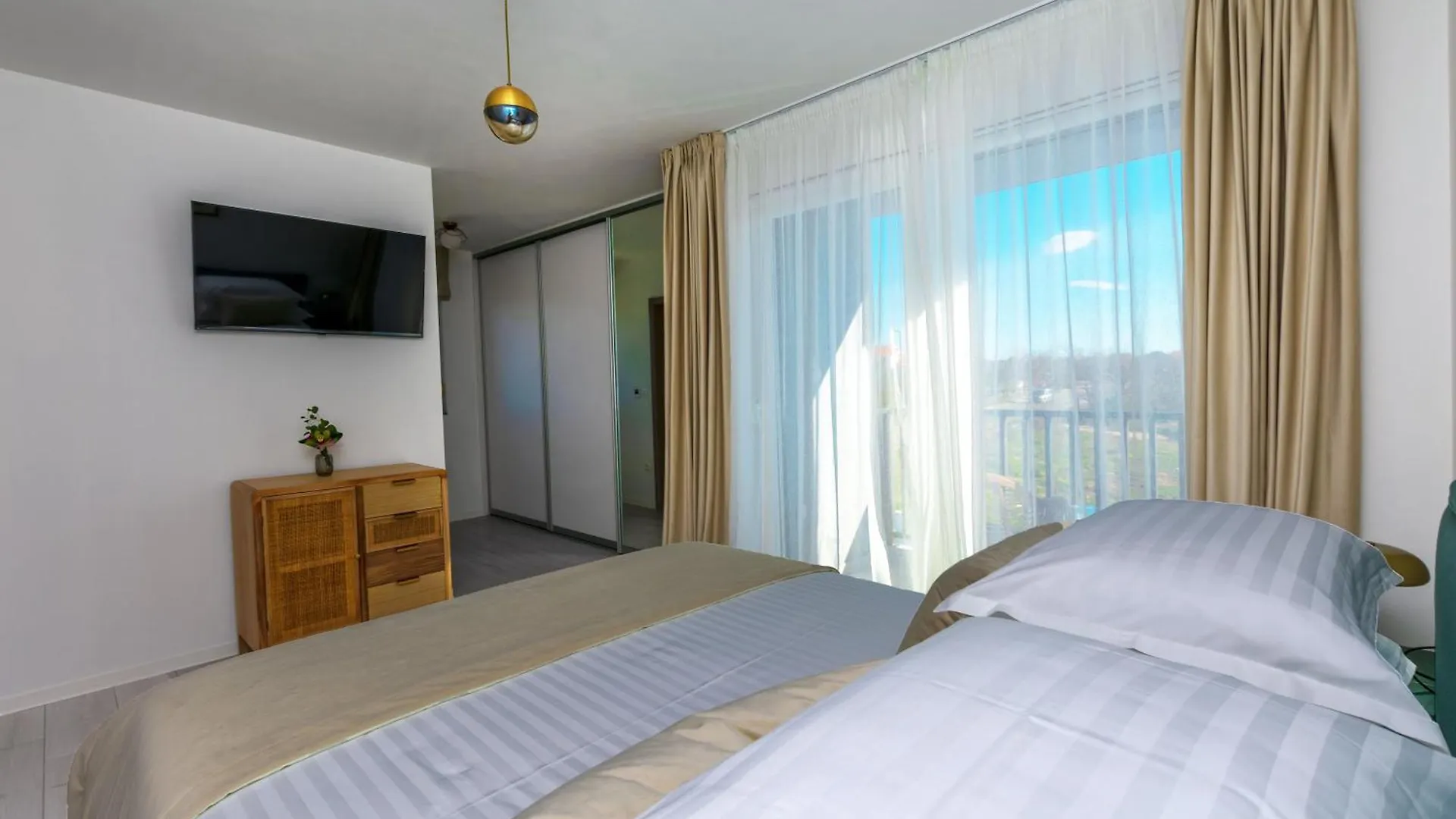 Vila Modern Casa Di Lucija With Heated Pool, Near Airport, Own Parking Murvica